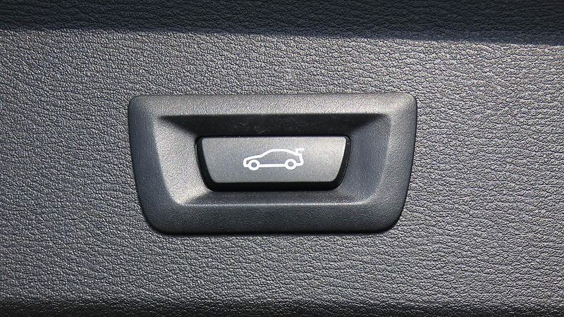 BMW X1 xDrive 25i Advantage Aut. - fotka 21 z 22