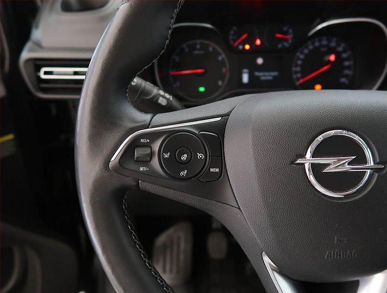 Opel Combo (2020) Maxi Enjoy 1.2 Turbo, 7Míst - fotka 19 z 23
