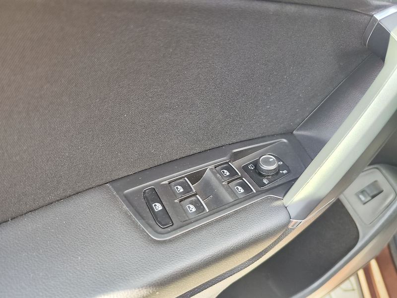 Volkswagen Tiguan Allspace 2.0 TDI/110kW Highline 4x4 - fotka 36 z 38