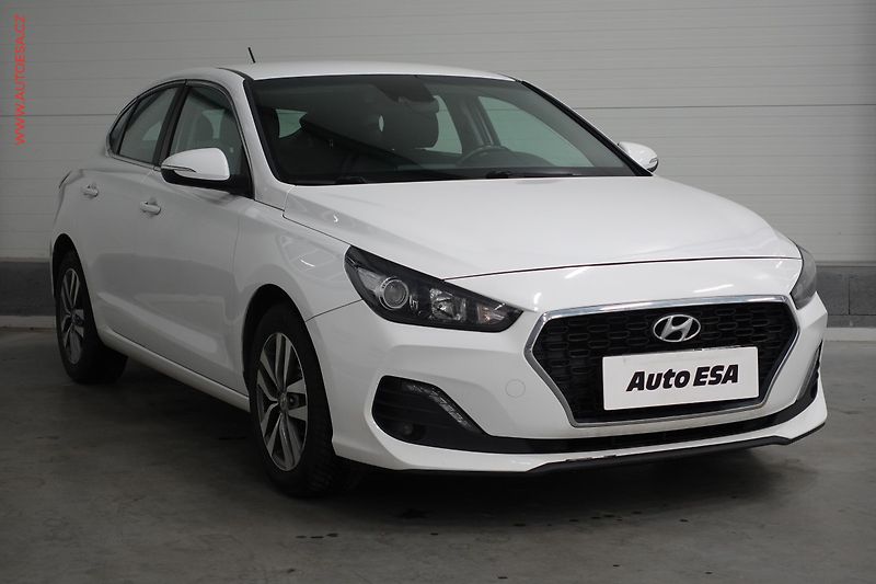 Hyundai i30 (2019) 1.6CRDi Fastback, ČR - fotografie inzerátu