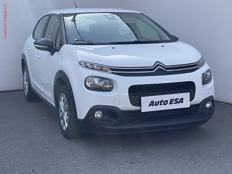 Citroën C3 (2019) 1.2PT, Navi, AC, park.čidla - fotka 1 z 16