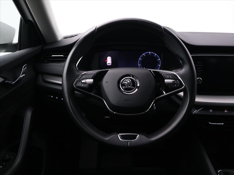 Škoda Octavia 2,0 TDI CZ 1.Maj LED DPH - fotka 14 z 30