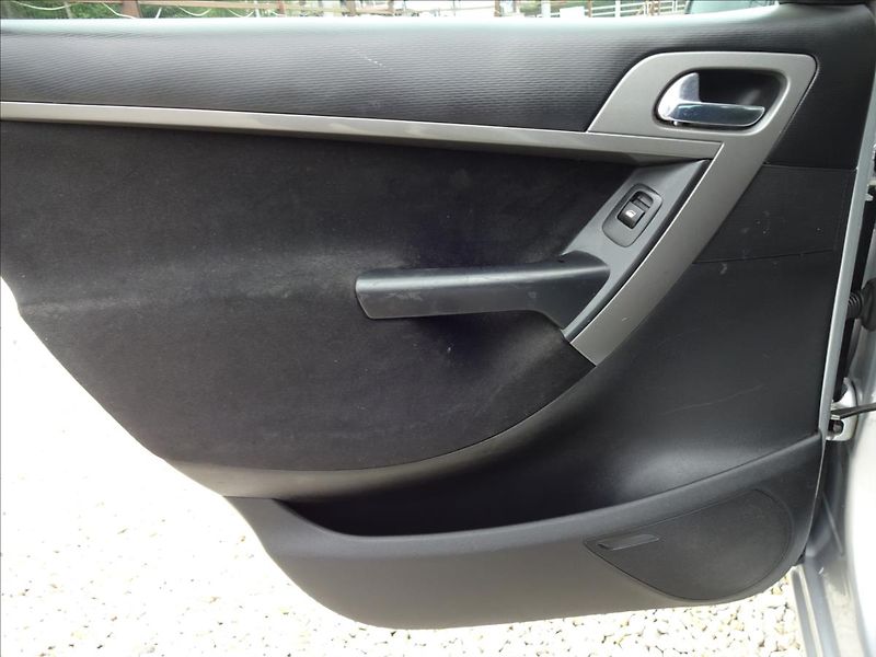 Citroën C4 Picasso 1,6HDI 80kW - fotka 21 z 44