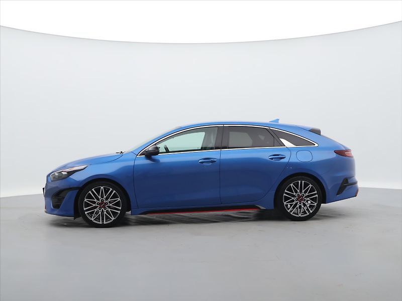 Kia ProCeed 1.6 T-GDI 150kW GT DCT - fotka 3 z 27