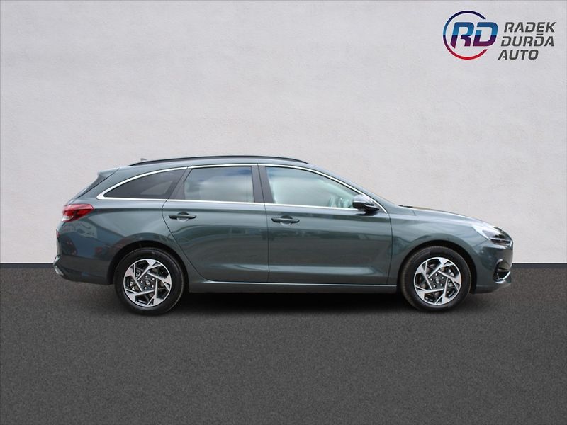 Hyundai i30 1,5 CVVT  ČR,1MAJ,ZÁRUKA,STYLE - fotka 4 z 32