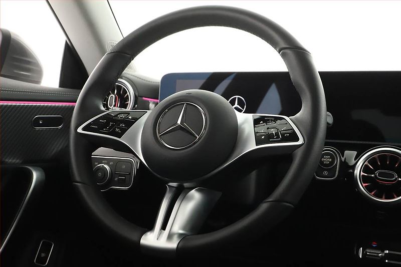 Mercedes-Benz CLA (2025) 200, Progressive - fotka 22 z 27