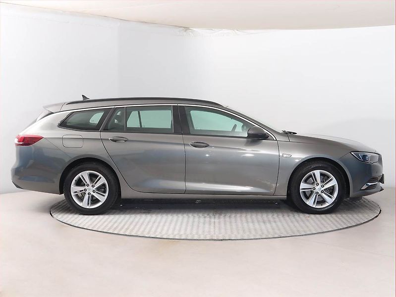Opel Insignia (2019) 2.0 CDTI, Automat, Serv.kniha - fotka 6 z 17