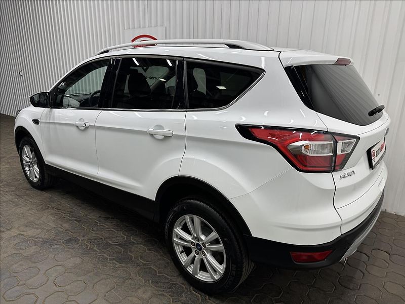 Ford Kuga 1.5EB 110kW TITANIUM 2XALU - fotka 6 z 36