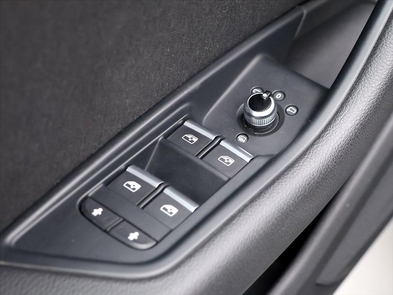 Audi A4 Allroad 2,0 TFSI 185kW Quattro S-troni - fotka 16 z 43