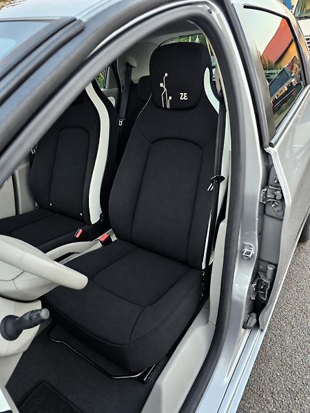Renault ZOE NAVI,2xKOLA,SERVISKA - fotka 17 z 46