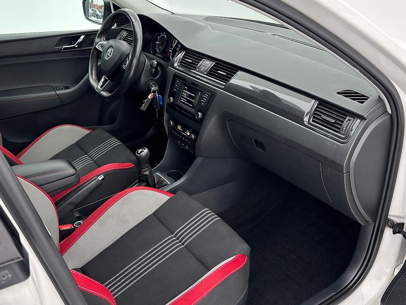 Škoda Rapid MONTE CARLO - fotka 9 z 25