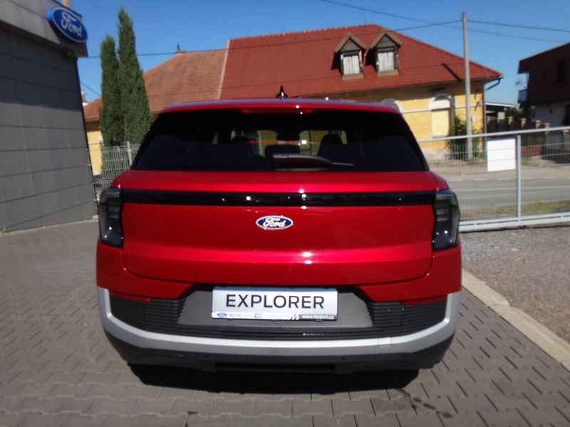 Ford Explorer (2025) Premium 79kWh prodloužený doje - fotka 4 z 30
