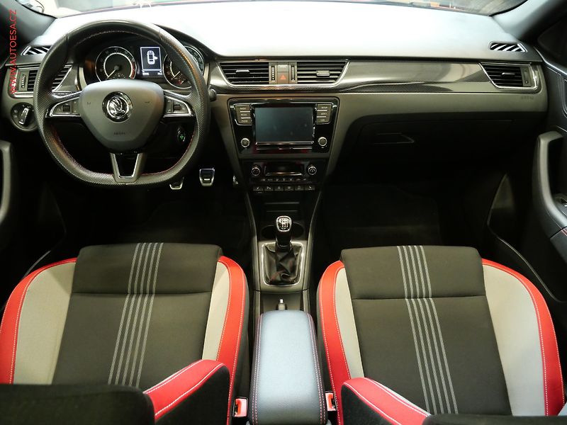 Škoda Rapid (2018) 1.0TSi, 1.maj,ČR, Xenon - fotka 8 z 24