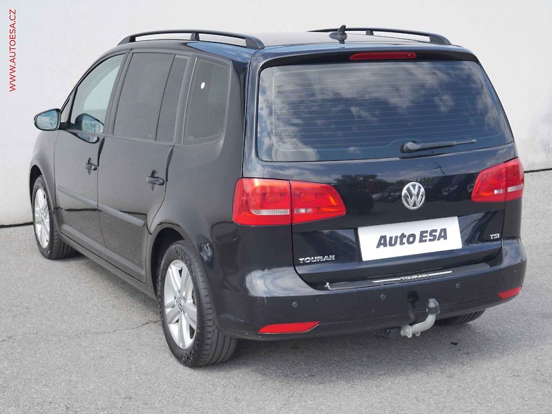 Volkswagen Touran (2011) 1.4 TSi, Trendline, DSG - fotka 6 z 13