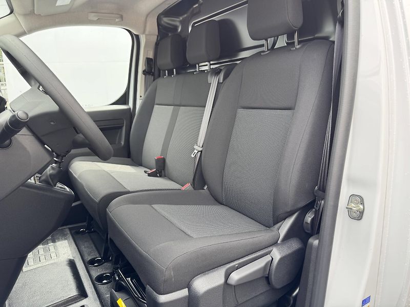 Opel Movano (2026) Van L2 (L) 2.2 CDTi 6°MT 2.2 C - fotka 8 z 11