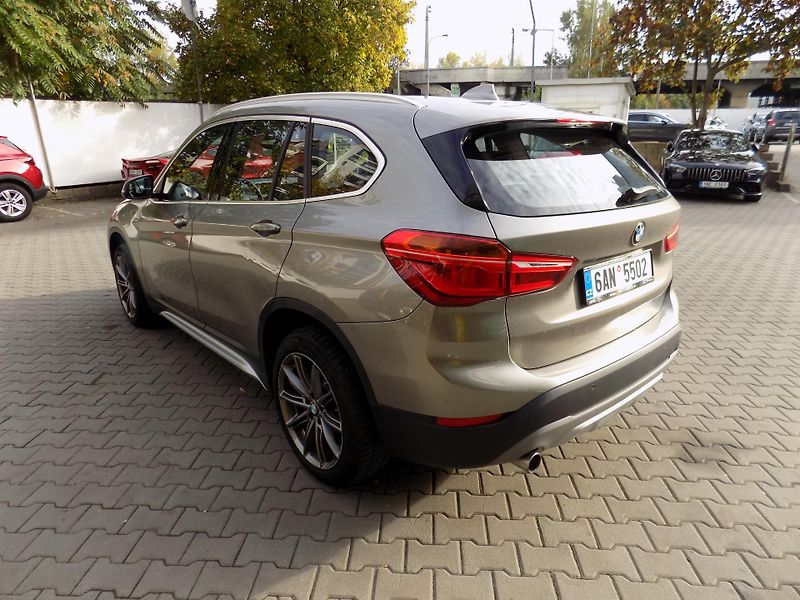 BMW X1 (2017) 18D X Drive  - fotka 5 z 12