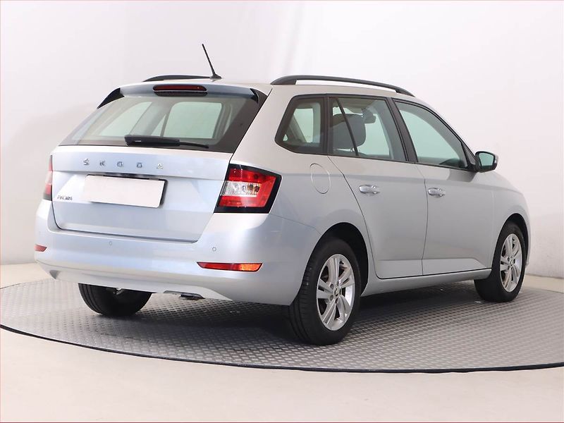 Škoda Fabia (2020) Style 1.0 TSI, Serv.kniha - fotka 5 z 21