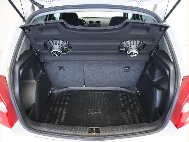 Škoda Fabia (2010) 1.2 TSI, po STK, dobrý stav - fotka 14 z 14