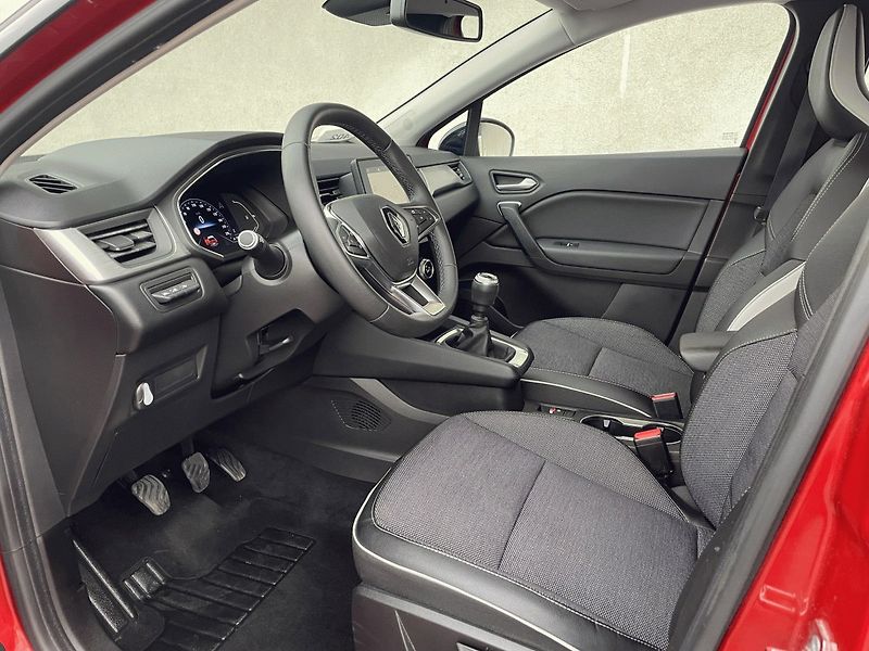 Renault Captur (2021) INTENS 1,3TCe 140k - fotka 19 z 28