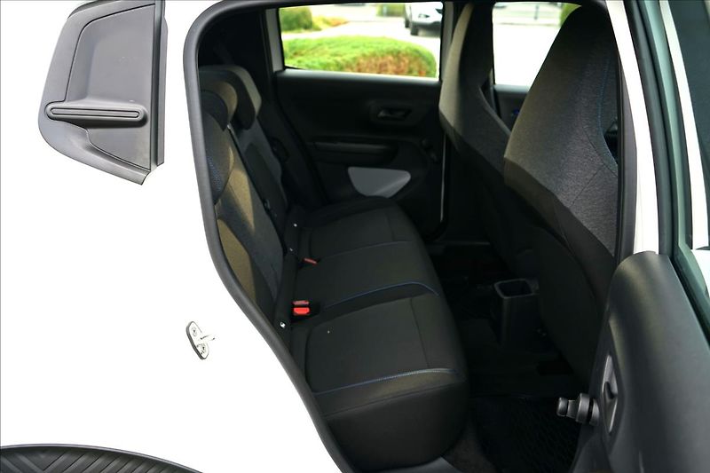 Citroën C3 (2026) 1,2 Turbo 100k Manual YOU - fotka 12 z 20