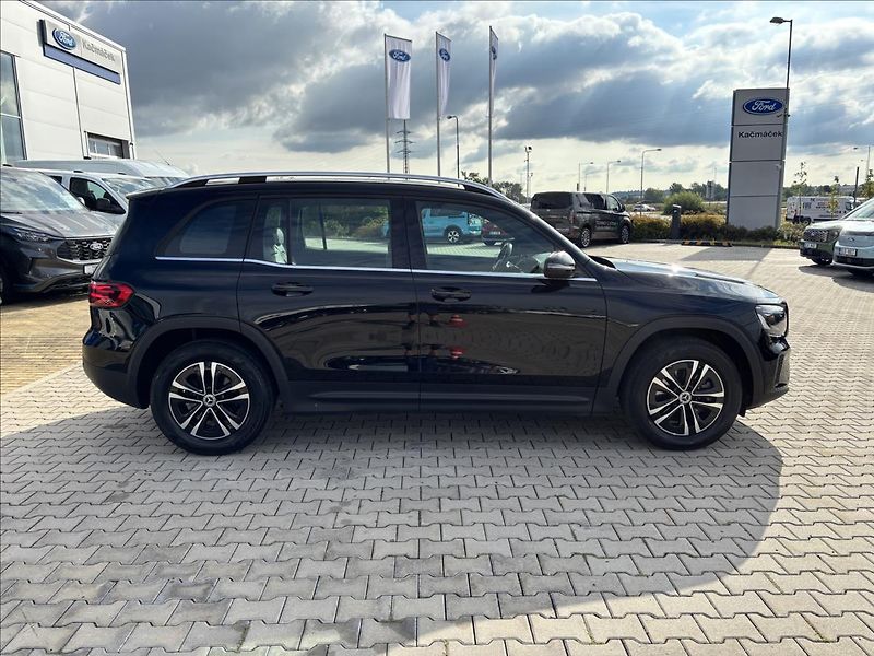 Mercedes-Benz GLB 2,0 200d 110kW 4Matic DCT - fotka 6 z 45