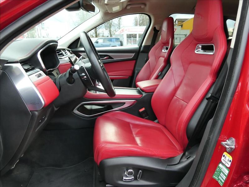 Jaguar F-Pace 2,0 P400e PHEV HSE,1Maj,ČR DPH - fotka 12 z 44