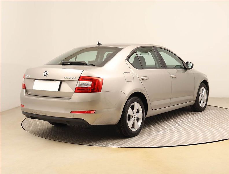 Škoda Octavia (2016) Ambition Plus 1.6 TDI - fotka 5 z 19