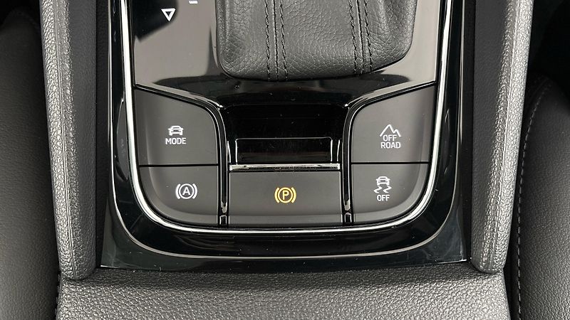 Škoda Kodiaq 2.0 TDI DSG 4x4 L&K - fotka 27 z 34