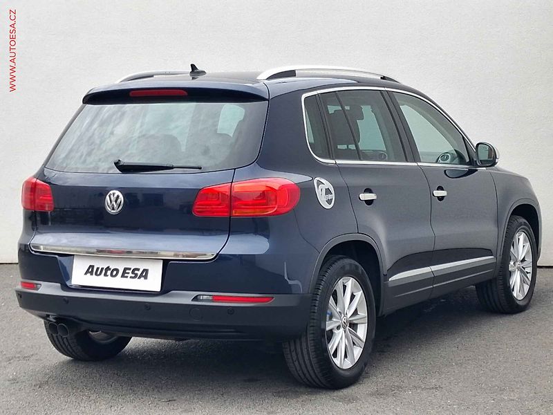 Volkswagen Tiguan (2014) 2.0 TDi, Sport, TZ, navi - fotka 4 z 18