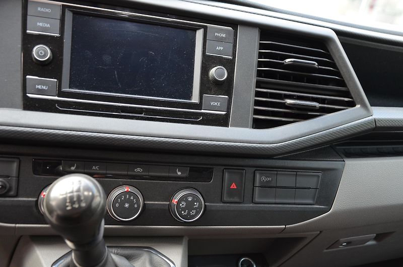 Volkswagen Transporter (2021) 2.0TDI 110kW  4dveř  - fotka 7 z 10