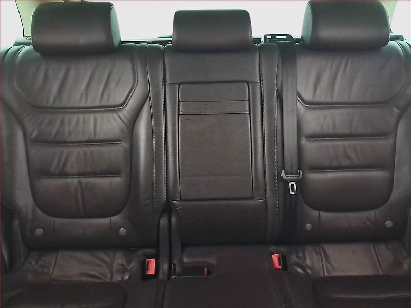 Volkswagen Touareg (2010) 3.0 TDI, 4X4, Automat, Navi - fotka 10 z 25