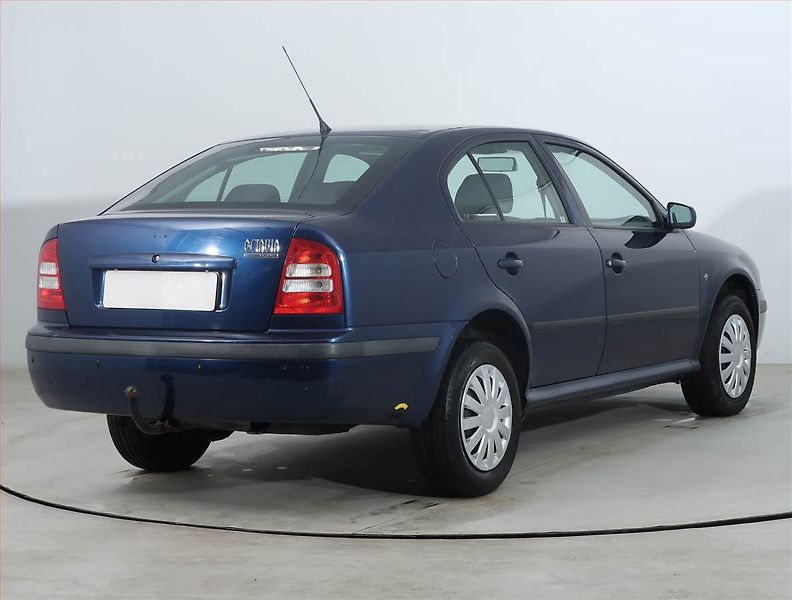 Škoda Octavia (2009) 1.6, LPG, nová STK, Tažné - fotka 5 z 17
