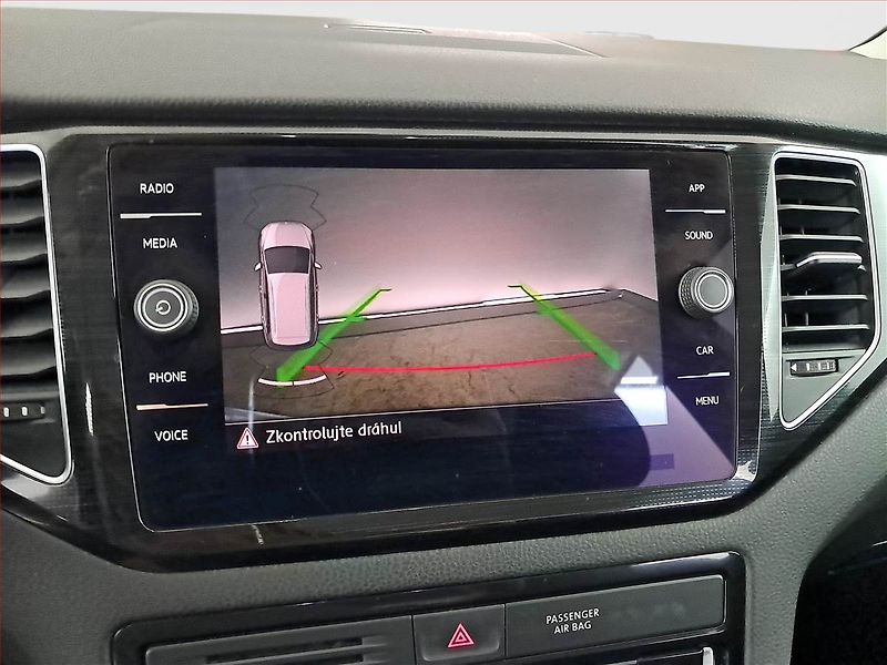 Volkswagen Golf Sportsvan (2019) 1.5 TSI, Automat, Serv.kniha - fotka 16 z 20
