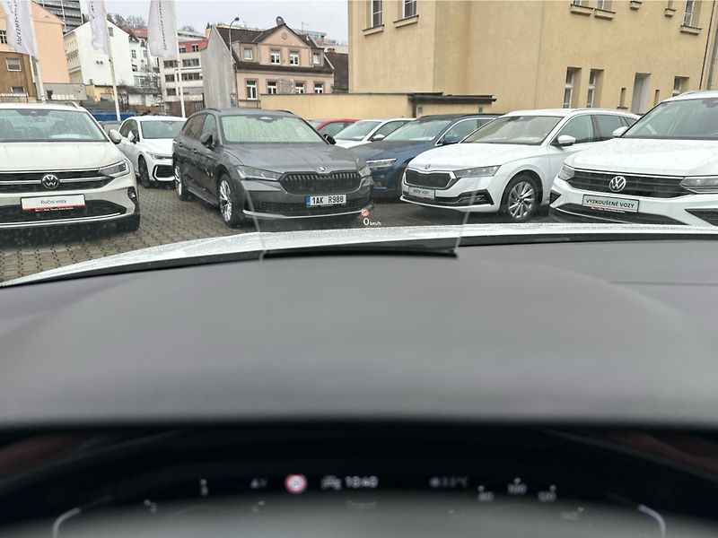 Volkswagen Tiguan Allspace Life 2.0 TDI 110 kW - fotka 13 z 21