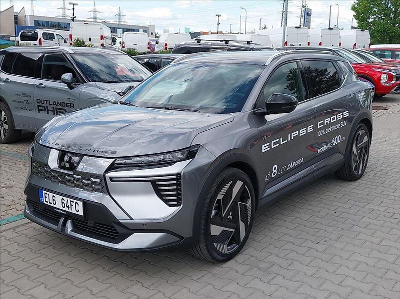 Mitsubishi Eclipse Cross (2026) 0,0 160kW / 87kWh  BEV INSTYLE - fotka 1 z 9