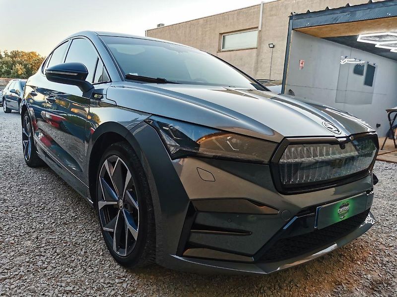 Škoda Enyaq iV RS Coupé 82 kWh 4x4 - fotka 2 z 5