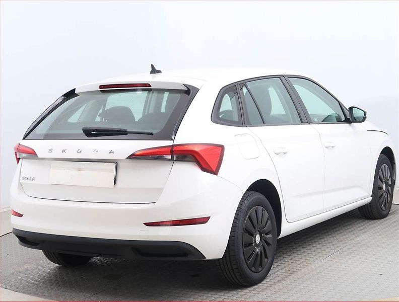 Škoda Scala (2019) Ambition 1.6 TDI, Tempomat - fotka 5 z 15