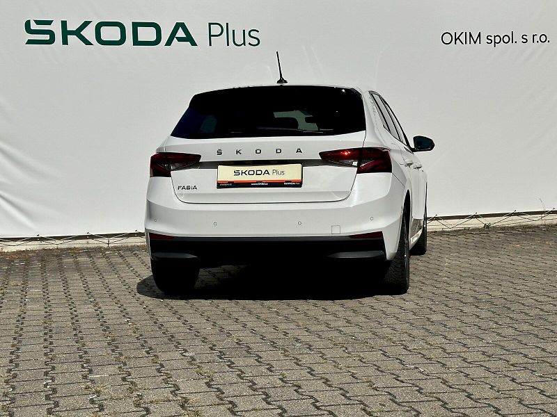 Škoda Fabia (2023) 1.0 TSI 70kW Ambition Plus - fotka 2 z 24
