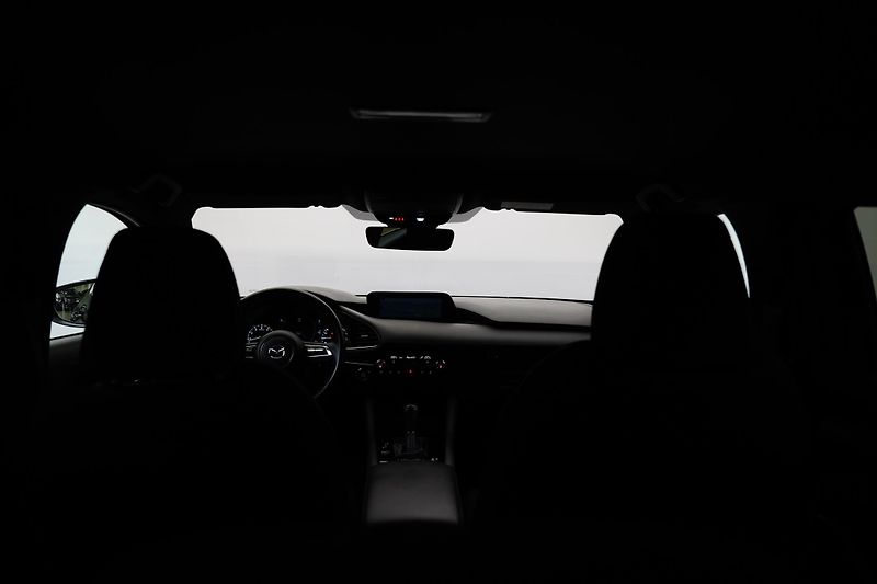 Mazda 3 - fotka 24 z 27