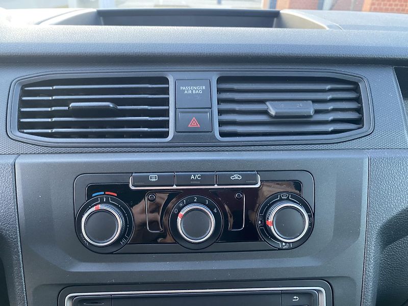 Volkswagen Caddy 2.0TDi,4MOTION, VÝB.STAV!! - fotka 22 z 45