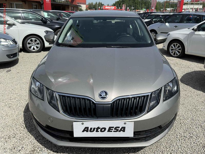 Škoda Octavia (2018) 1.5 TSi, 2.maj,ČR, Ambition - fotka 2 z 18