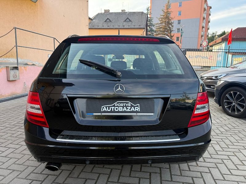 Mercedes-Benz Třídy C 2.2 CDI - AMG Paket - Facelift - fotka 5 z 14