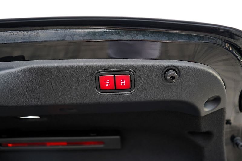 Mercedes-Benz CLS 400d AMG/4Matic/Burmester/s.kn - fotka 13 z 49
