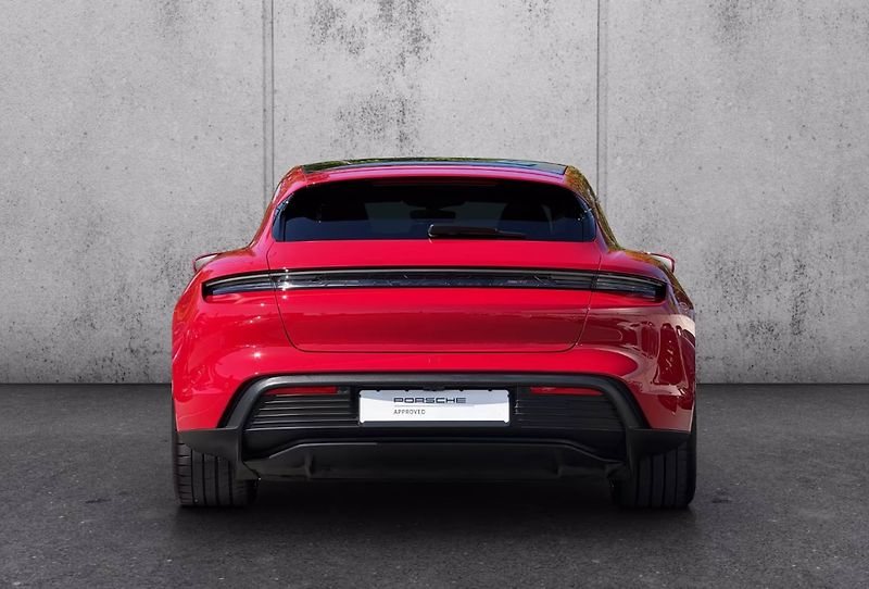 Porsche Taycan Sport Turismo 360 BOSE Pano - fotka 7 z 23