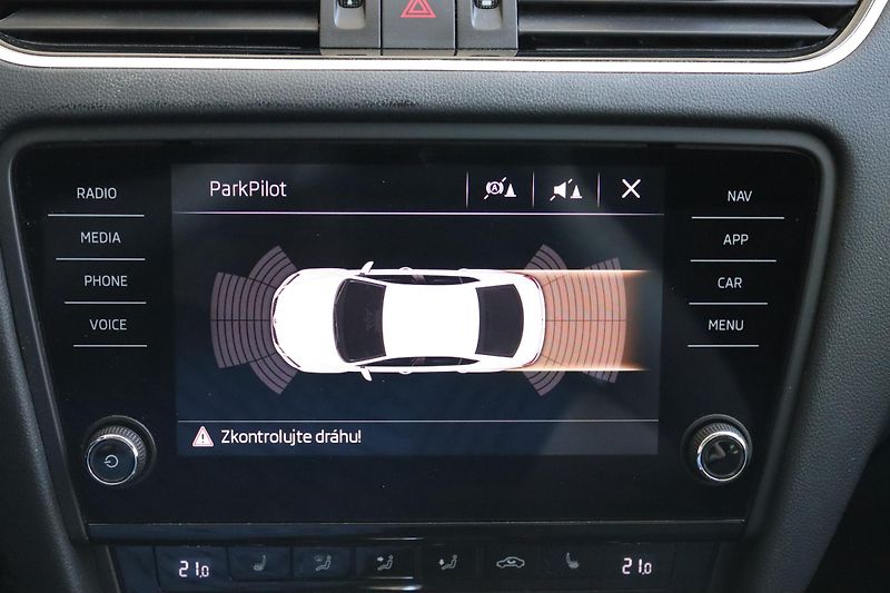 Škoda Octavia 2.0TDI DSG 110kW ČR DPH - fotka 29 z 50