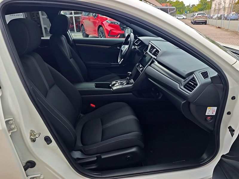 Honda Civic (2019) 1.5 Turbo Sport Plus 134kW 6MT - fotka 11 z 45