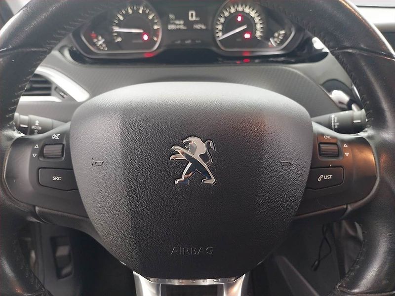 Peugeot 2008 (2017) 1.2 PureTech, ČR,1.maj - fotka 17 z 17