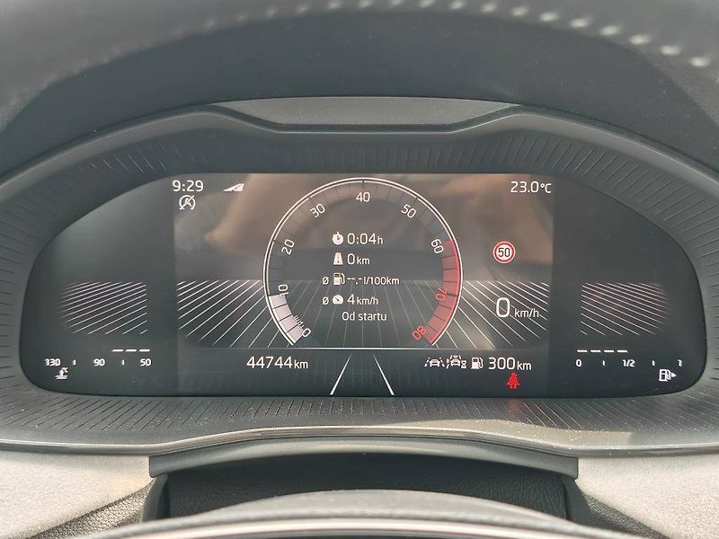Škoda Scala Top Selection 6MP 1,0TSI - fotka 12 z 22