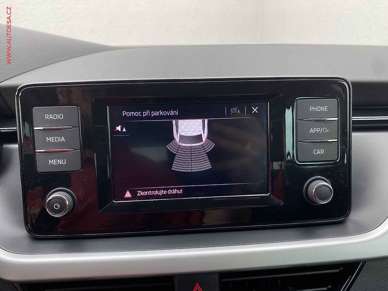 Škoda Scala (2021) 1.0 TSi, 1.maj,ČR, Ambition - fotka 17 z 19