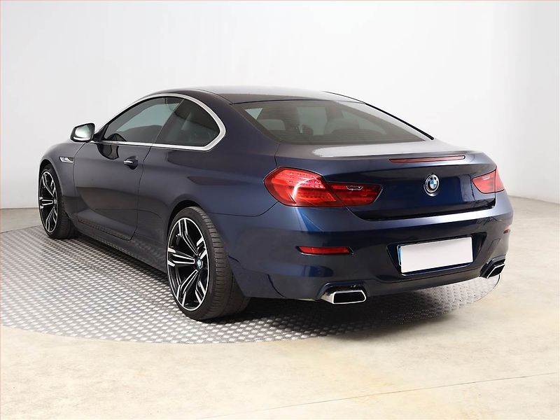 BMW Řada 6 (2013) 640d - fotka 4 z 17